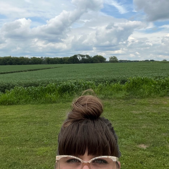 Meet your Posher, Brittany - Picture 1 of 1